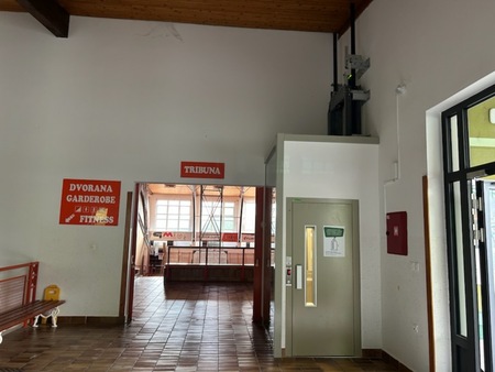 Dvigalo Športna dvorana Slovenske Konjice