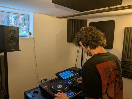 glasbeni_studio_dj_soba